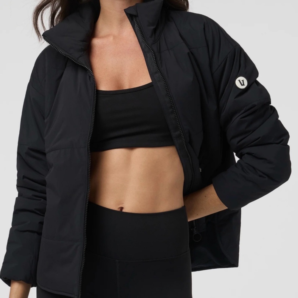 Vuori Women's Canyon Insulated Jacket black